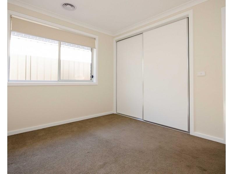 1/10 Wattlebird Drive, Bandiana VIC 3694