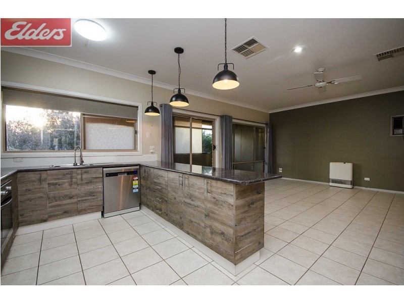 10 Craig Drive, Bellbridge VIC 3691