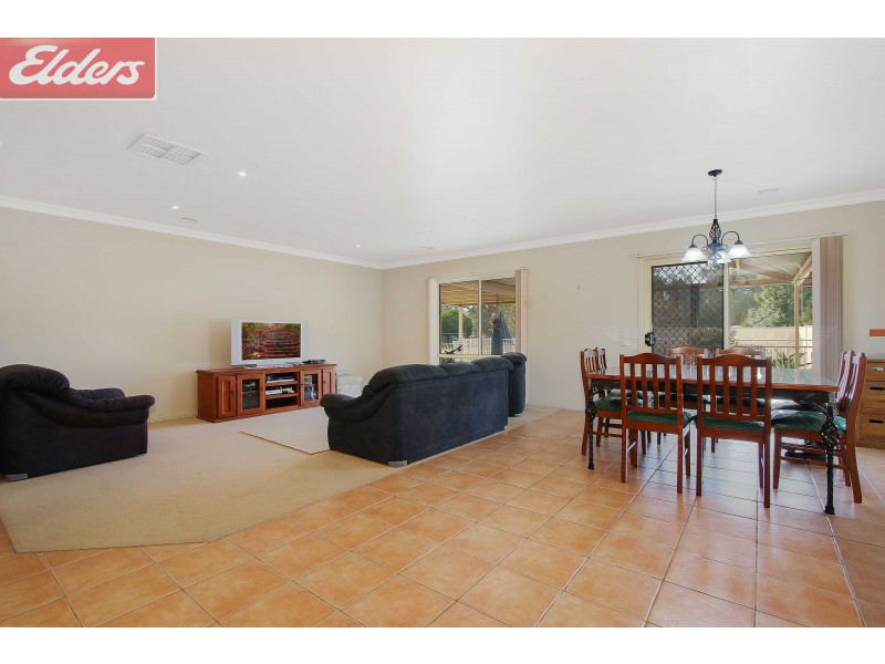 15 Kimball Court, Thurgoona NSW 2640