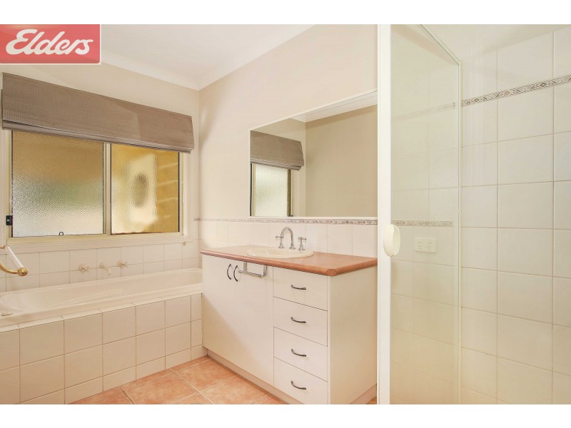 15 Kimball Court, Thurgoona NSW 2640