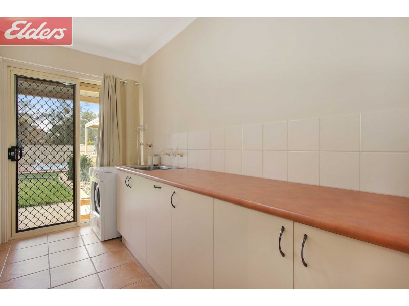 15 Kimball Court, Thurgoona NSW 2640