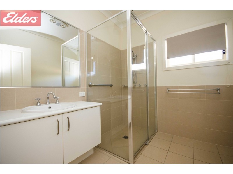 1/480 Wagga Road, Lavington NSW 2641