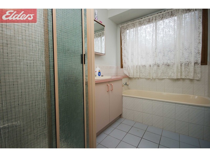 2/5 Roadshow Drive, Wodonga VIC 3690