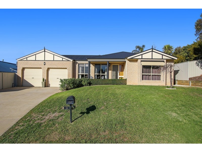 15 Mackenzie Crescent, Wodonga VIC 3690