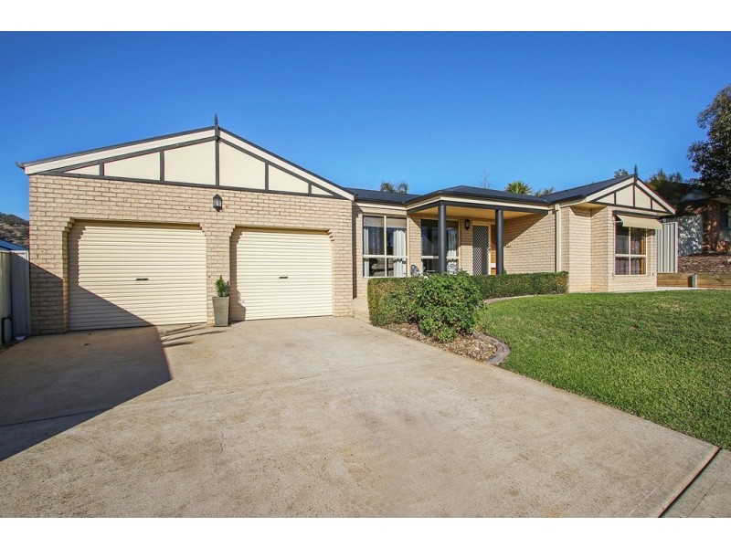 15 Mackenzie Crescent, Wodonga VIC 3690