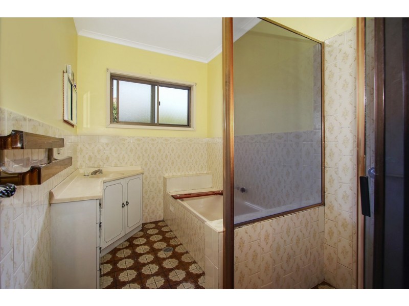 521 Kaitlers Road, Lavington NSW 2641