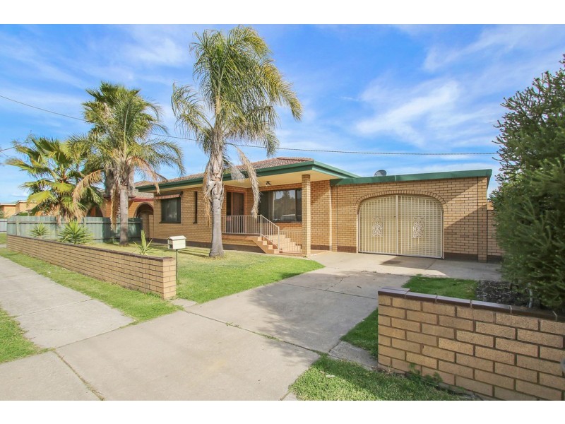 521 Kaitlers Road, Lavington NSW 2641