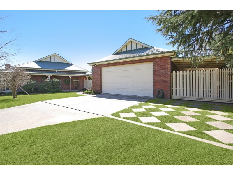 69 Huon Creek Road, Wodonga VIC 3690