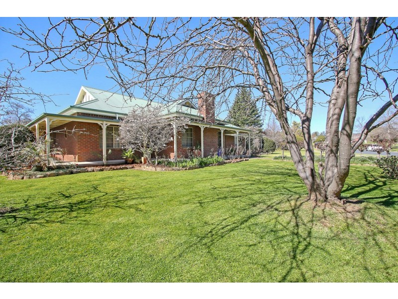 69 Huon Creek Road, Wodonga VIC 3690