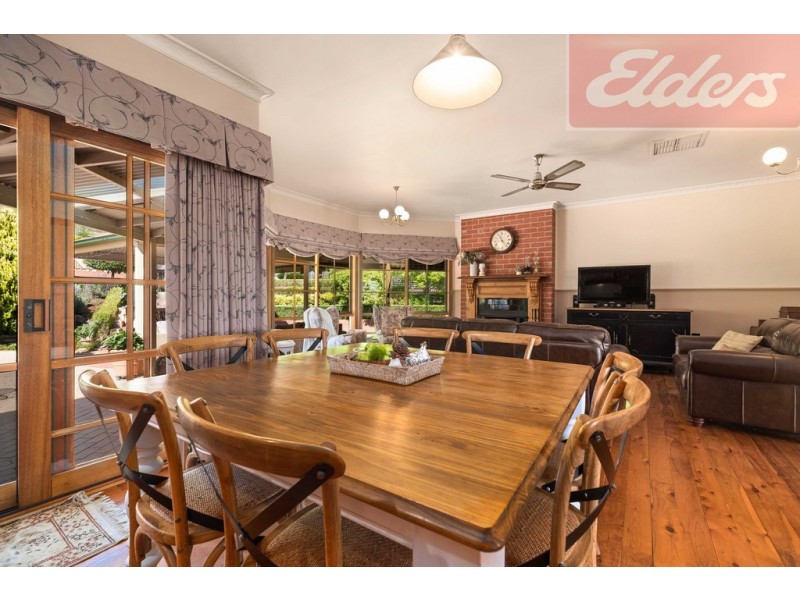 4 Francis Court, Wodonga VIC 3690