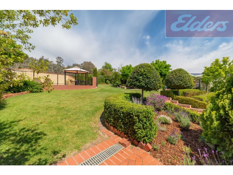 4 Francis Court, Wodonga VIC 3690