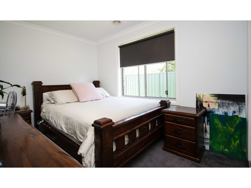 2 Victoria Cross Parade, Wodonga VIC 3690