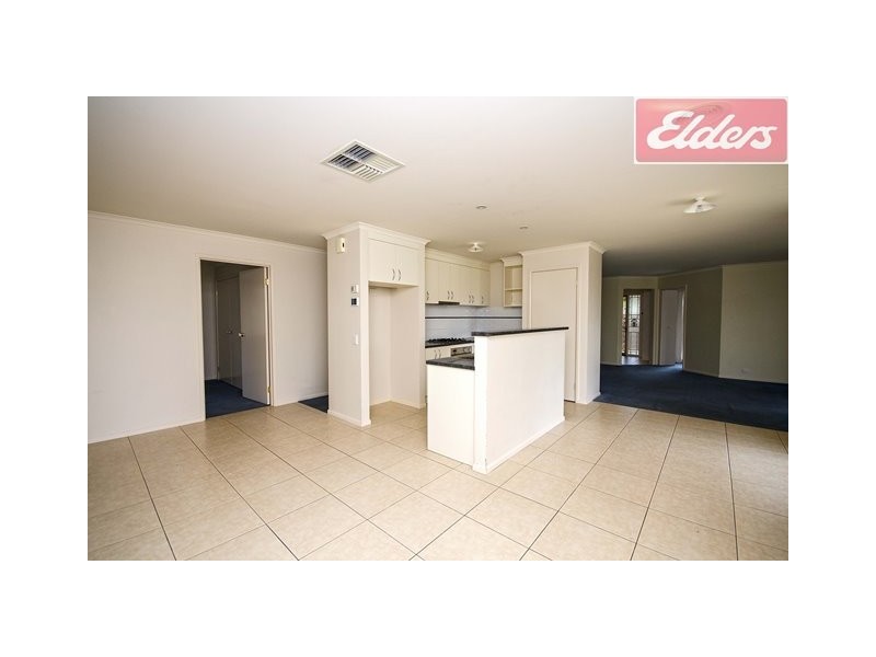 60 Mountain View Drive, Lavington NSW 2641
