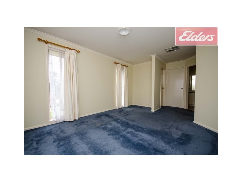 60 Mountain View Drive, Lavington NSW 2641