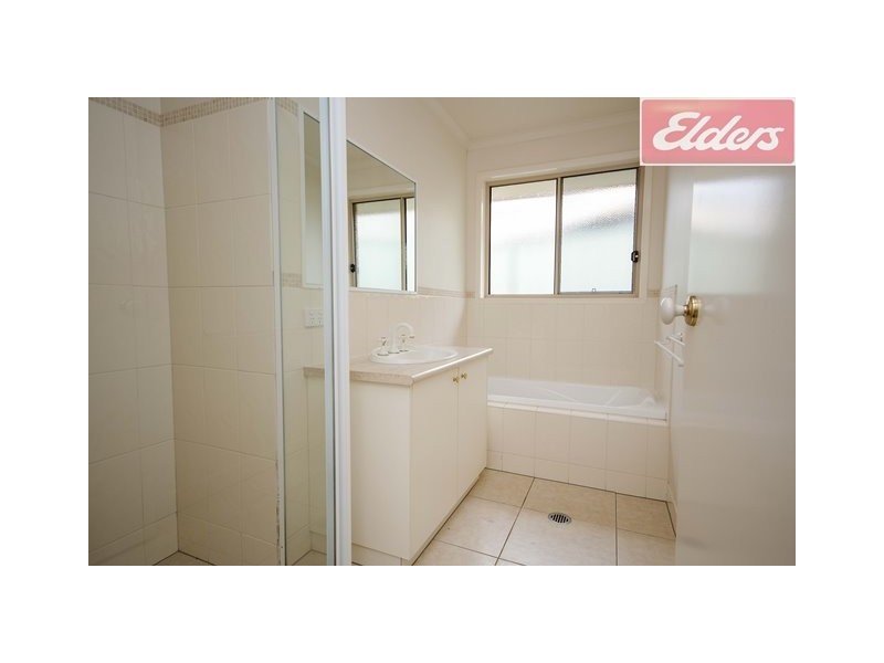 60 Mountain View Drive, Lavington NSW 2641