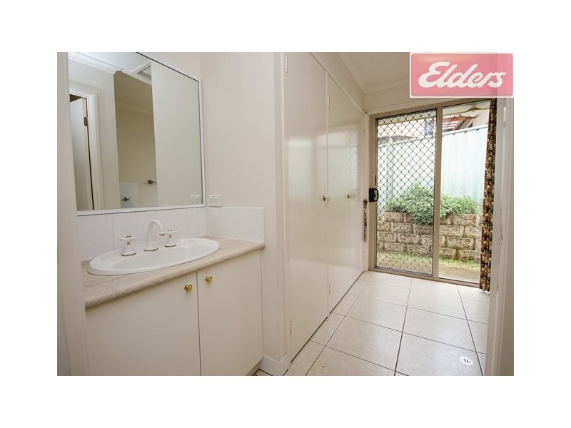 60 Mountain View Drive, Lavington NSW 2641