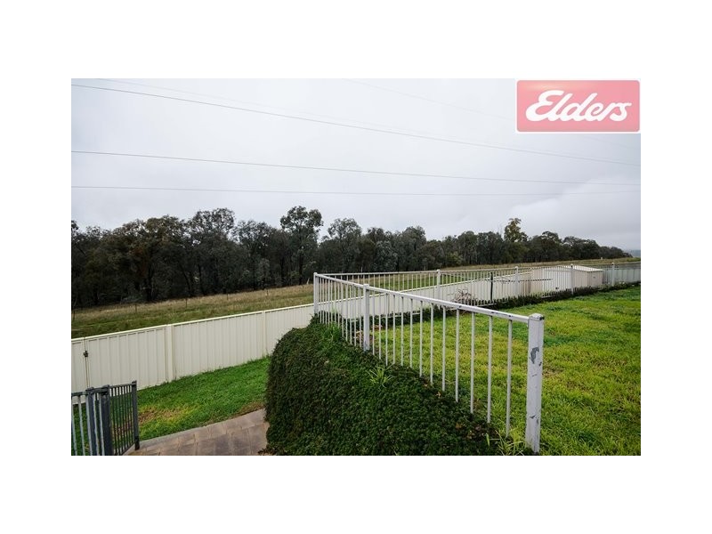 60 Mountain View Drive, Lavington NSW 2641