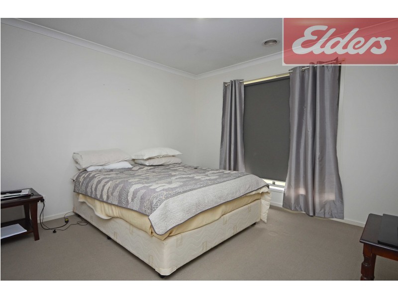 8 Lysterfield Lane, Wodonga VIC 3690