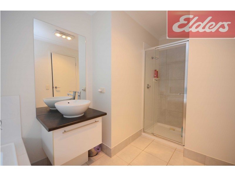 8 Lysterfield Lane, Wodonga VIC 3690