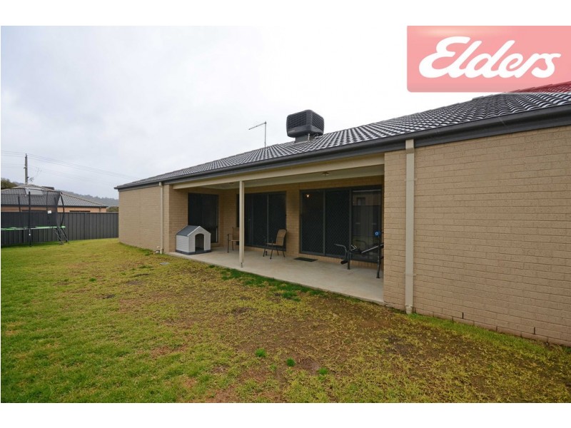 8 Lysterfield Lane, Wodonga VIC 3690