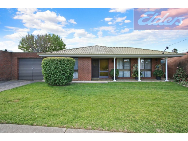6 Robert Crescent, West Wodonga VIC 3690