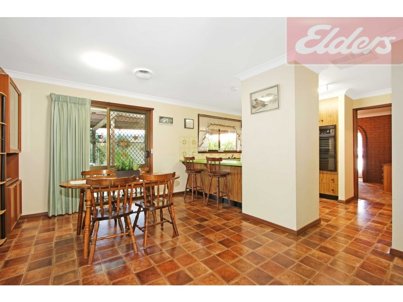 6 Robert Crescent, West Wodonga VIC 3690