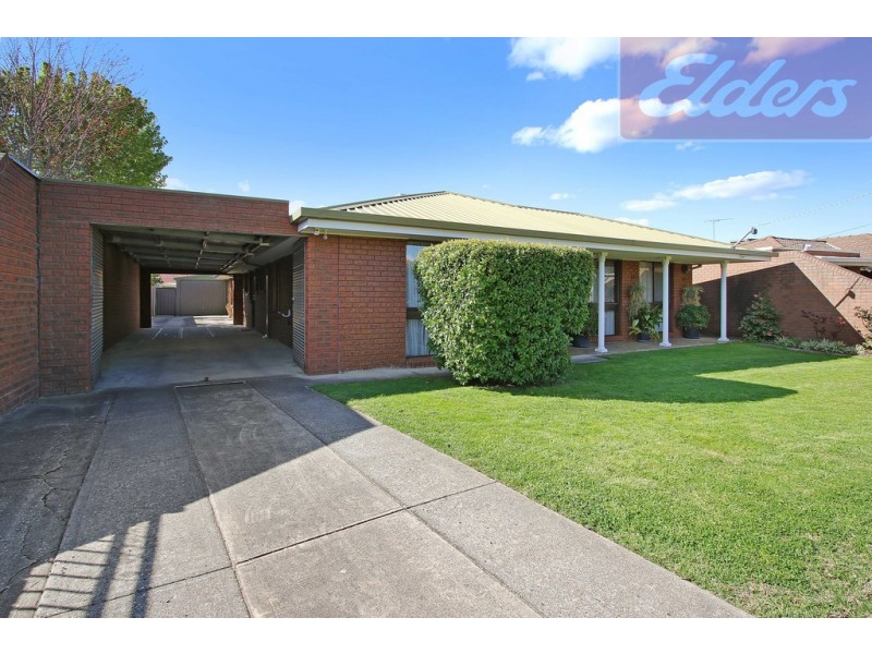 6 Robert Crescent, West Wodonga VIC 3690