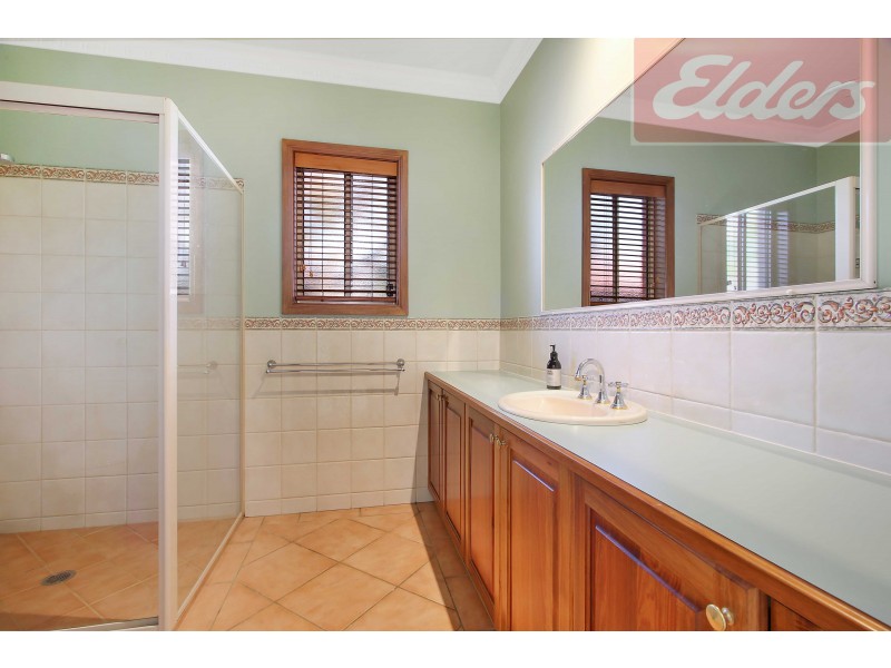 14 Glen Avon Terrace, Wodonga VIC 3690