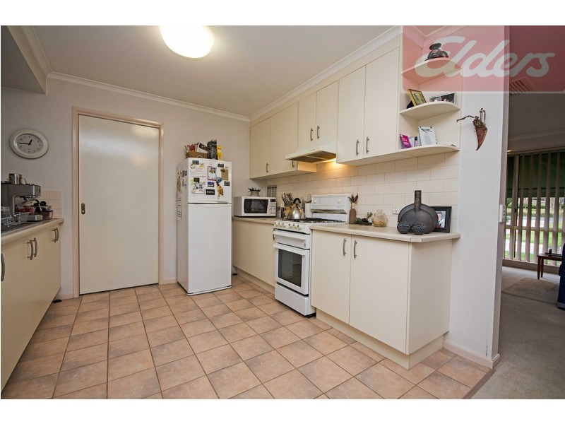 2/11 Bent Place, Wodonga VIC 3690