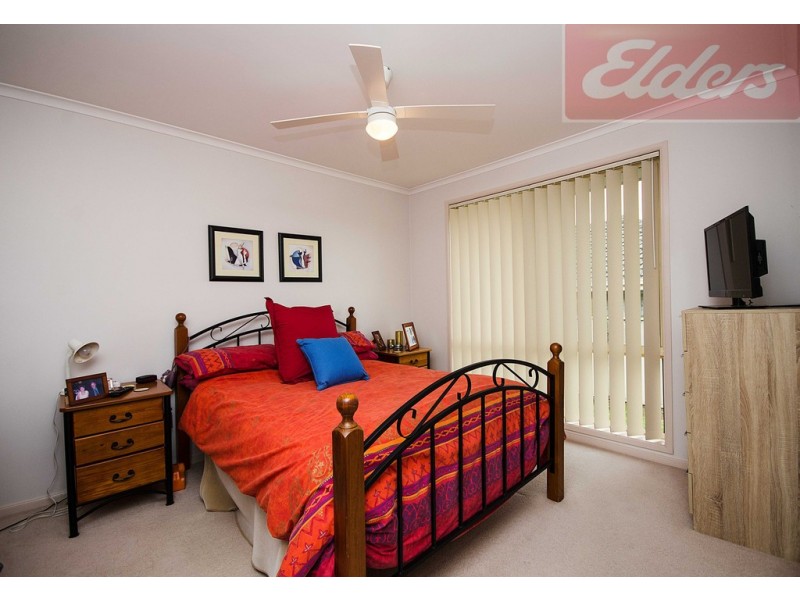 2/11 Bent Place, Wodonga VIC 3690