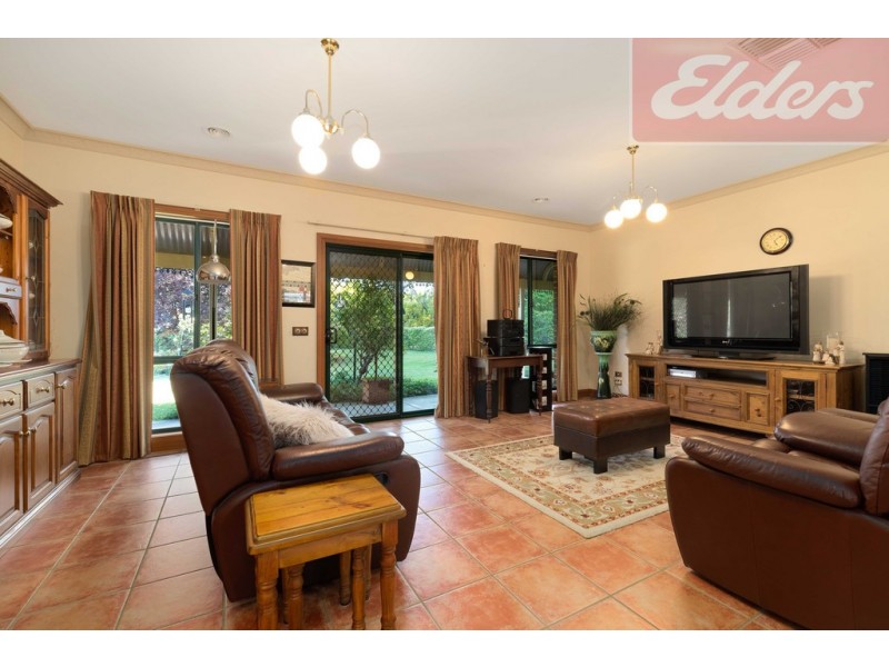 302 Felltimber Creek Road, Wodonga VIC 3690