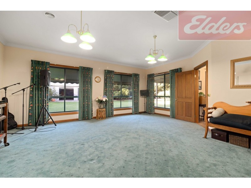 302 Felltimber Creek Road, Wodonga VIC 3690