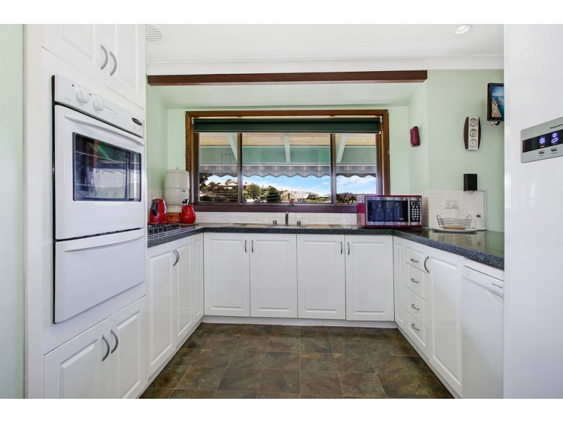 5 Karl Court, Lavington NSW 2641