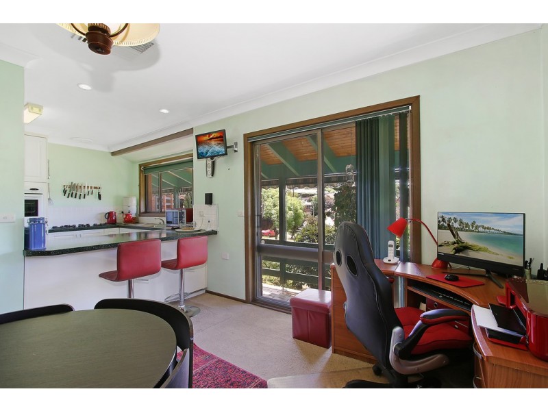 5 Karl Court, Lavington NSW 2641