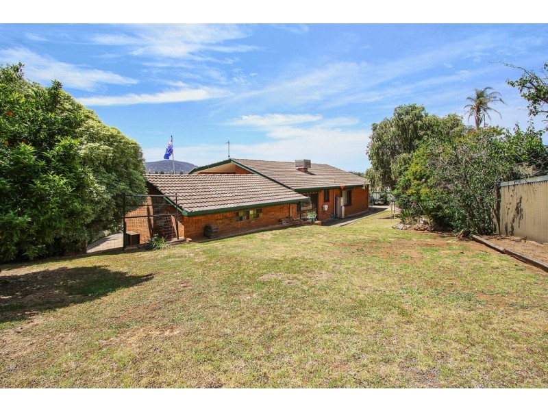 5 Karl Court, Lavington NSW 2641