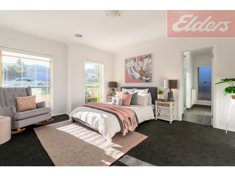 13 Hawk Place, Wodonga VIC 3690