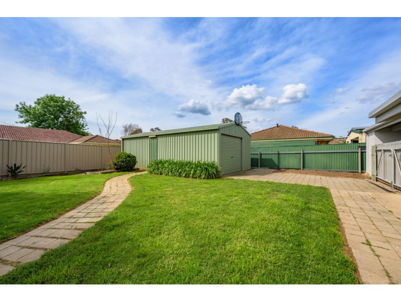 25 Wiltshire Crescent, Wodonga VIC 3690