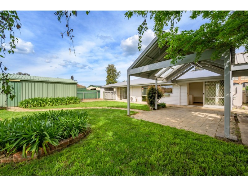 25 Wiltshire Crescent, Wodonga VIC 3690
