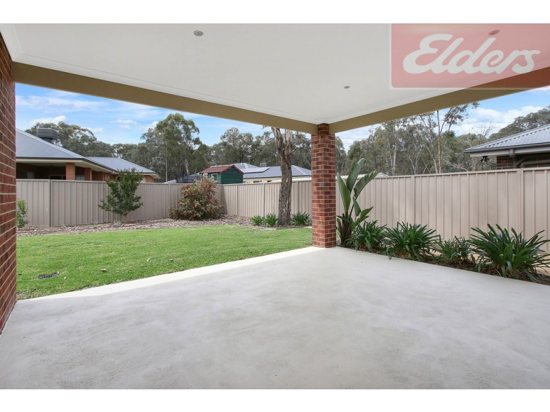 70 Hartigan Street, Thurgoona NSW 2640