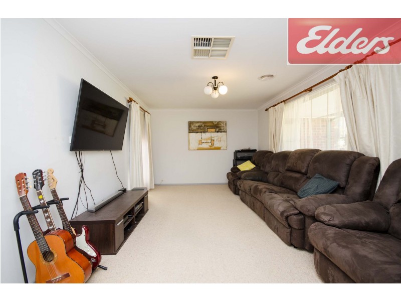 60 Maryville Way, Thurgoona NSW 2640