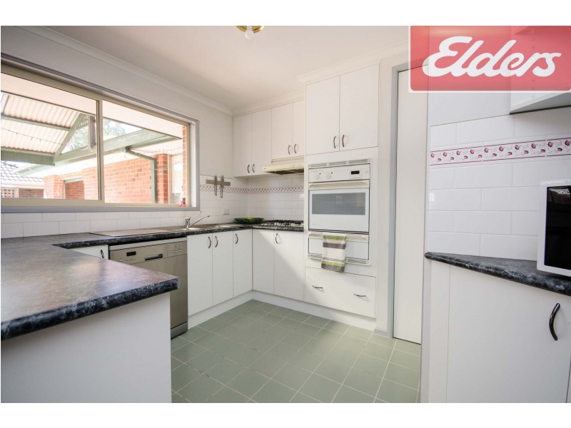 60 Maryville Way, Thurgoona NSW 2640