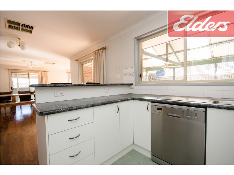 60 Maryville Way, Thurgoona NSW 2640