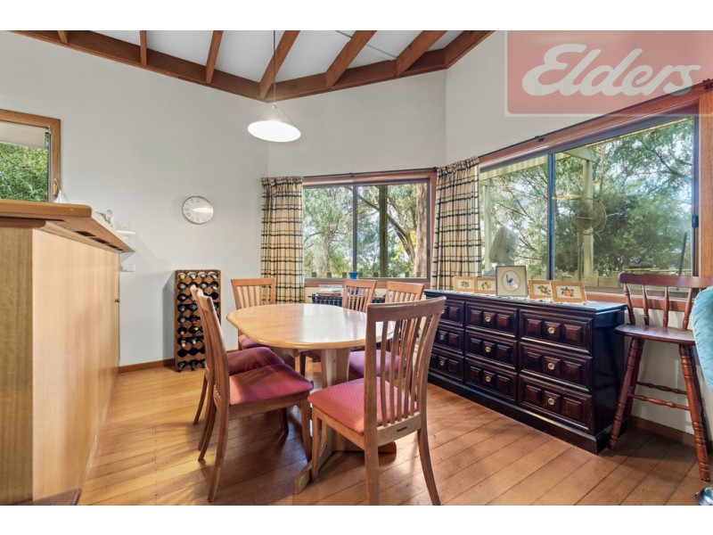 35 Diggings Road, Tawonga VIC 3697