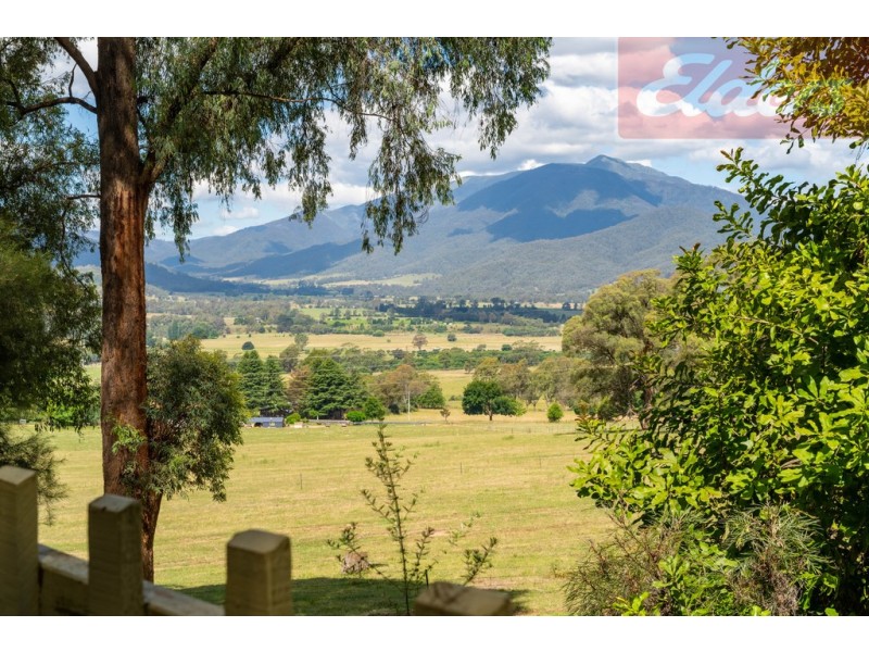 35 Diggings Road, Tawonga VIC 3697