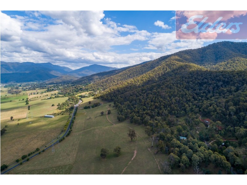 35 Diggings Road, Tawonga VIC 3697