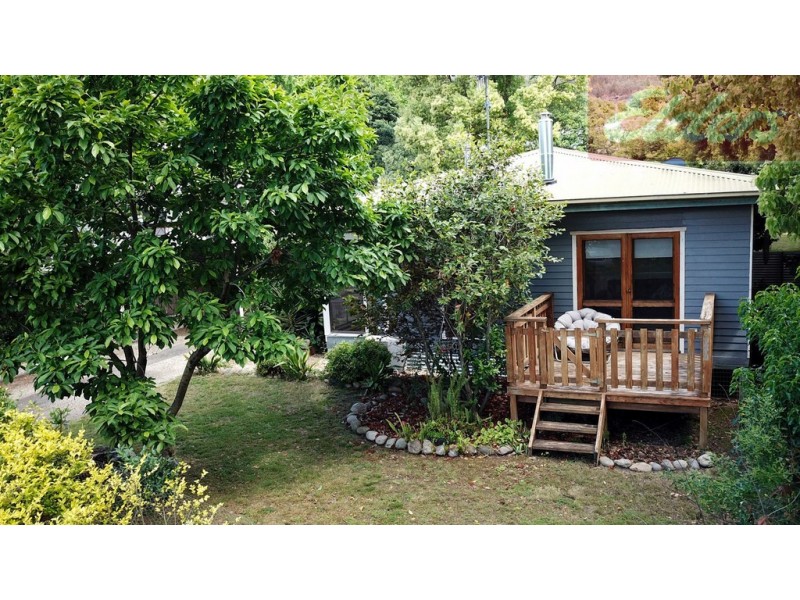 1 Mount Street, Mount Beauty VIC 3699