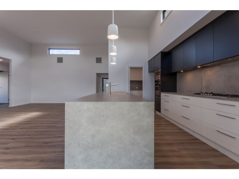 74 Yarralumla Drive, Wodonga VIC 3690