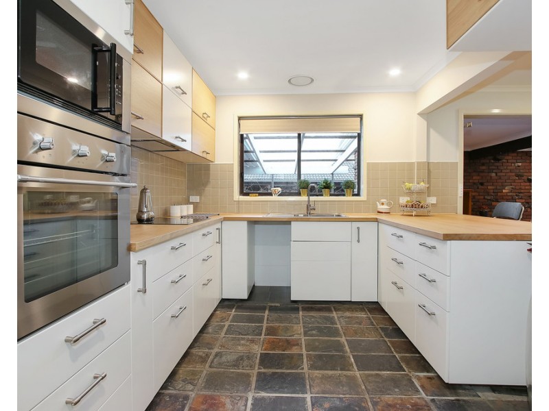 13 Diamond Drive, Wodonga VIC 3690