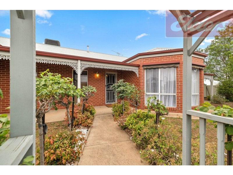 12 James Court, Rutherglen VIC 3685
