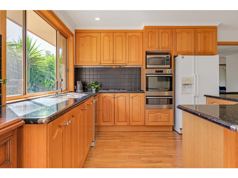 18 Beardmore Street, Bethanga VIC 3691